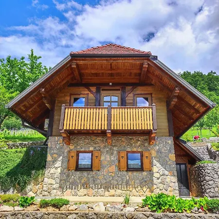 In - Kranjska בית נופש *